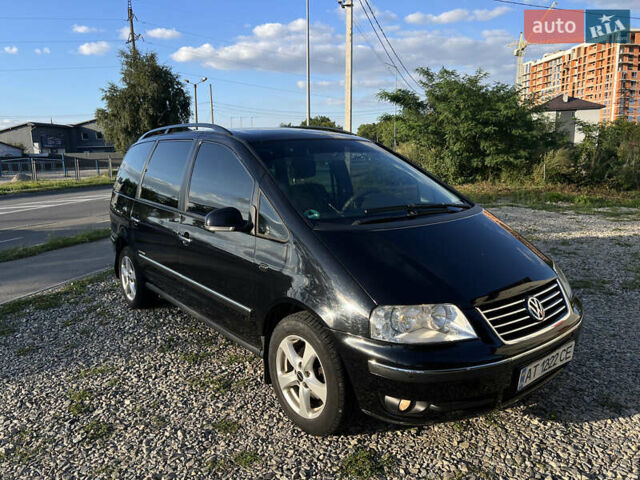 Черный Фольксваген Шаран, объемом двигателя 2 л и пробегом 247 тыс. км за 6900 $, фото 1 на Automoto.ua