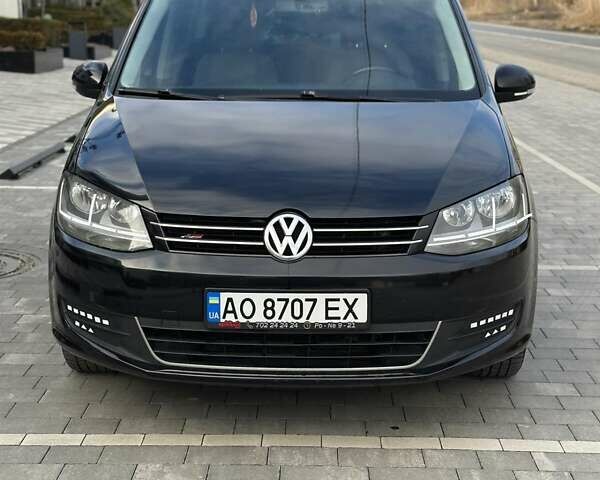 Черный Фольксваген Шаран, объемом двигателя 2 л и пробегом 319 тыс. км за 11500 $, фото 1 на Automoto.ua
