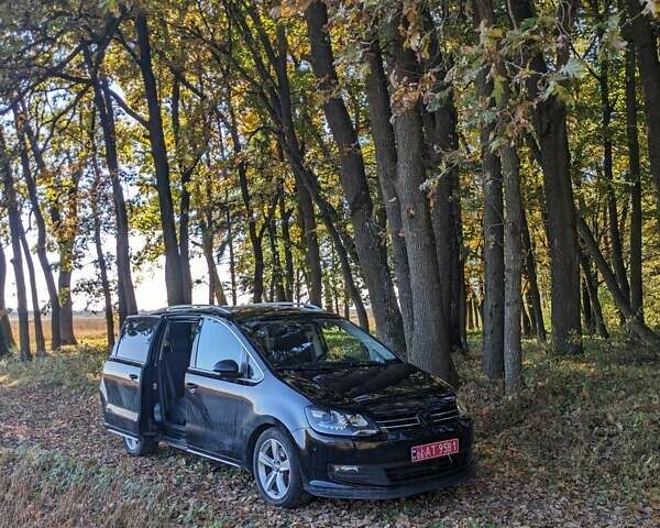 Черный Фольксваген Шаран, объемом двигателя 2 л и пробегом 218 тыс. км за 15850 $, фото 1 на Automoto.ua