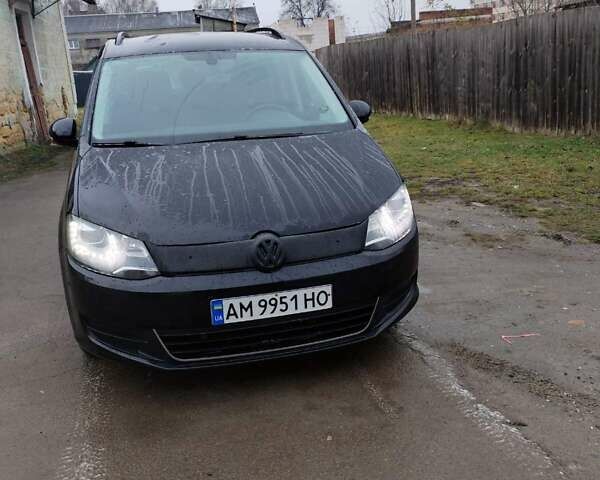 Черный Фольксваген Шаран, объемом двигателя 1.97 л и пробегом 288 тыс. км за 13800 $, фото 1 на Automoto.ua