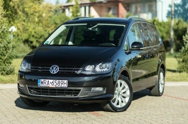 Фольксваген Шаран 2013 в Ровно на Automoto.ua Черный Фольксваген Шаран, объемом двигателя 2 л и пробегом 179 тыс. км за 9200 $, фото 1 на Automoto.ua