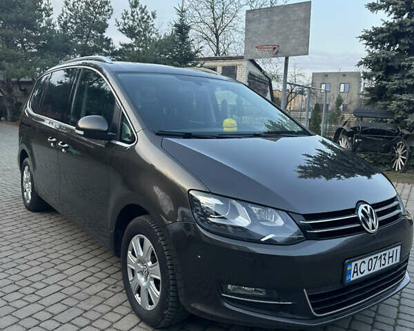 Коричневый Фольксваген Шаран, объемом двигателя 1.97 л и пробегом 343 тыс. км за 15500 $, фото 1 на Automoto.ua