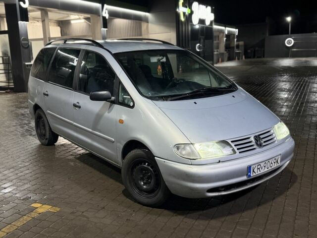 Сірий Фольксваген Шаран, об'ємом двигуна 1.9 л та пробігом 343 тис. км за 1400 $, фото 1 на Automoto.ua