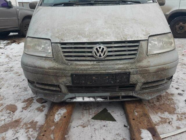 Серый Фольксваген Шаран, объемом двигателя 1.9 л и пробегом 238 тыс. км за 1700 $, фото 1 на Automoto.ua