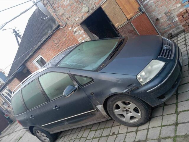 Сірий Фольксваген Шаран, об'ємом двигуна 1.9 л та пробігом 299 тис. км за 2000 $, фото 1 на Automoto.ua