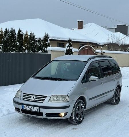 Серый Фольксваген Шаран, объемом двигателя 1.9 л и пробегом 439 тыс. км за 5900 $, фото 1 на Automoto.ua