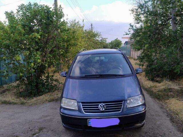 Сірий Фольксваген Шаран, об'ємом двигуна 1.8 л та пробігом 275 тис. км за 4650 $, фото 1 на Automoto.ua