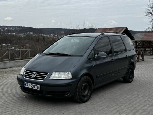 Сірий Фольксваген Шаран, об'ємом двигуна 1.9 л та пробігом 196 тис. км за 3700 $, фото 1 на Automoto.ua