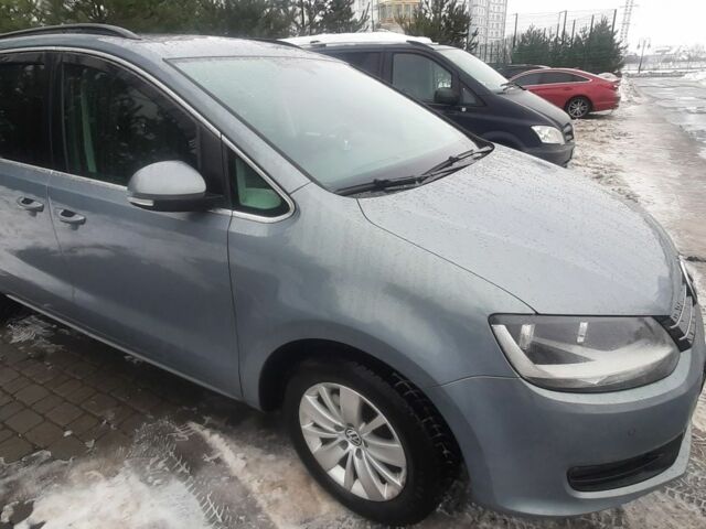 Сірий Фольксваген Шаран, об'ємом двигуна 2 л та пробігом 267 тис. км за 10000 $, фото 1 на Automoto.ua