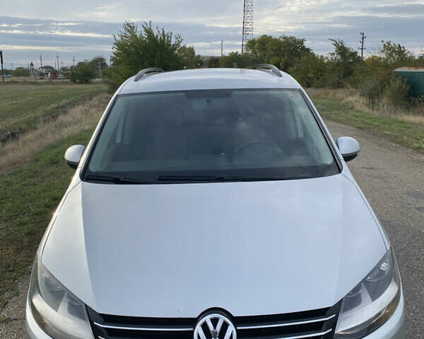 Серый Фольксваген Шаран, объемом двигателя 2 л и пробегом 291 тыс. км за 10400 $, фото 1 на Automoto.ua