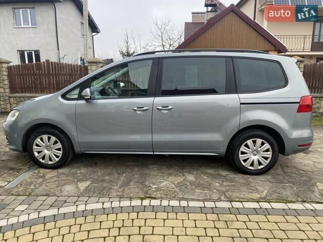 Сірий Фольксваген Шаран, об'ємом двигуна 2 л та пробігом 447 тис. км за 11500 $, фото 1 на Automoto.ua