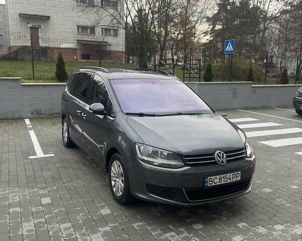 Сірий Фольксваген Шаран, об'ємом двигуна 1.97 л та пробігом 326 тис. км за 10800 $, фото 1 на Automoto.ua