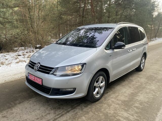 Серый Фольксваген Шаран, объемом двигателя 2 л и пробегом 257 тыс. км за 11990 $, фото 1 на Automoto.ua