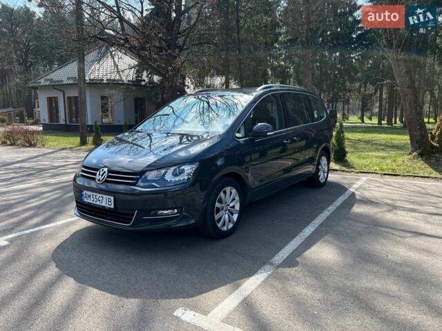 Сірий Фольксваген Шаран, об'ємом двигуна 2 л та пробігом 225 тис. км за 16300 $, фото 1 на Automoto.ua