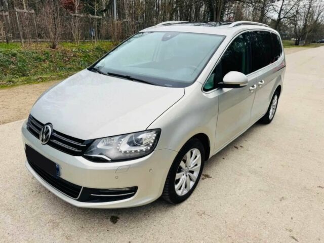 Сірий Фольксваген Шаран, об'ємом двигуна 2 л та пробігом 81 тис. км за 9500 $, фото 1 на Automoto.ua