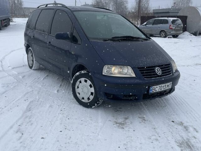 Синий Фольксваген Шаран, объемом двигателя 1.9 л и пробегом 410 тыс. км за 3200 $, фото 1 на Automoto.ua