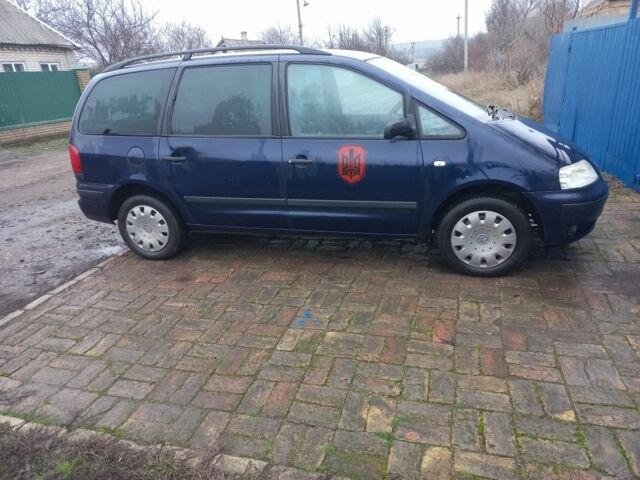 Синий Фольксваген Шаран, объемом двигателя 0 л и пробегом 350 тыс. км за 1538 $, фото 1 на Automoto.ua