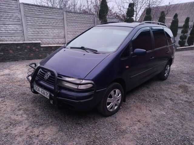 Синий Фольксваген Шаран, объемом двигателя 0 л и пробегом 1 тыс. км за 1300 $, фото 1 на Automoto.ua