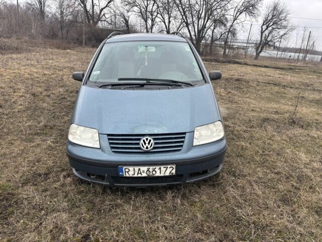 Синій Фольксваген Шаран, об'ємом двигуна 2 л та пробігом 424 тис. км за 1600 $, фото 1 на Automoto.ua