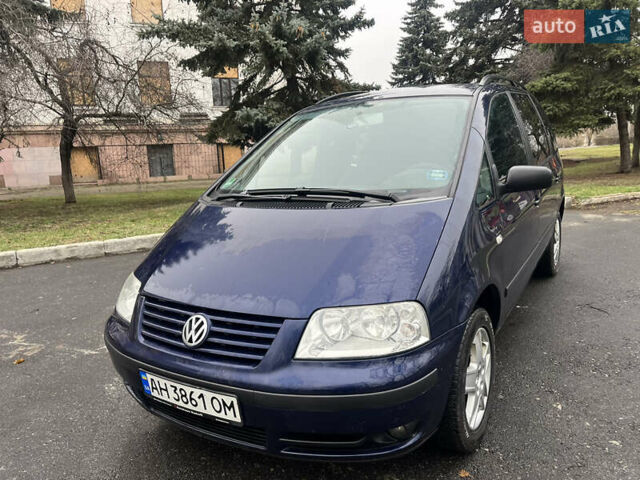 Синий Фольксваген Шаран, объемом двигателя 1.78 л и пробегом 222 тыс. км за 6600 $, фото 1 на Automoto.ua