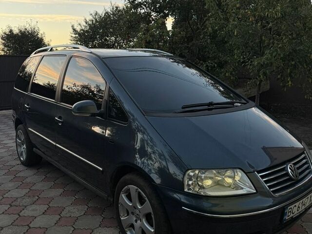 Синій Фольксваген Шаран, об'ємом двигуна 1.8 л та пробігом 349 тис. км за 5300 $, фото 1 на Automoto.ua