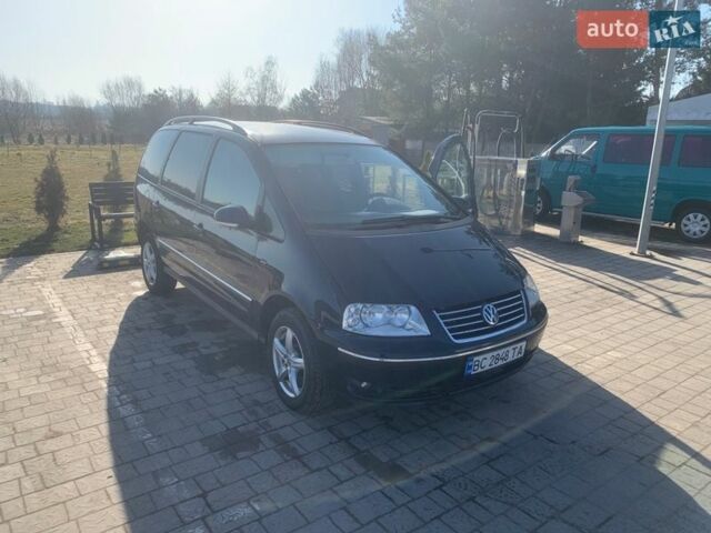 Синій Фольксваген Шаран, об'ємом двигуна 2 л та пробігом 285 тис. км за 6300 $, фото 1 на Automoto.ua
