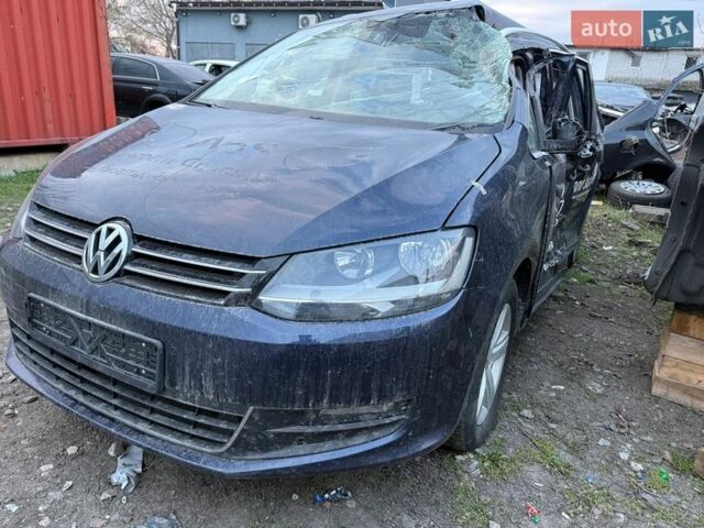 Синій Фольксваген Шаран, об'ємом двигуна 1.4 л та пробігом 136 тис. км за 4500 $, фото 1 на Automoto.ua
