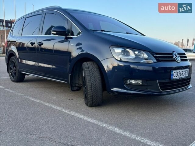 Синий Фольксваген Шаран, объемом двигателя 1.97 л и пробегом 198 тыс. км за 14300 $, фото 1 на Automoto.ua
