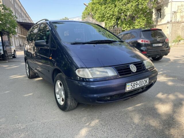 Синій Фольксваген Шаран, об'ємом двигуна 1.9 л та пробігом 350 тис. км за 2350 $, фото 1 на Automoto.ua