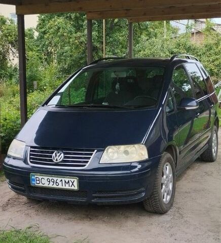 Синий Фольксваген Шаран, объемом двигателя 1.9 л и пробегом 330 тыс. км за 5100 $, фото 1 на Automoto.ua