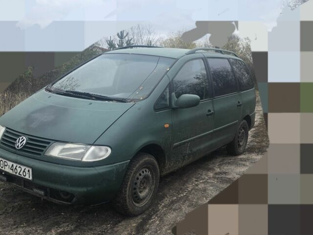 Зеленый Фольксваген Шаран, объемом двигателя 0 л и пробегом 398 тыс. км за 1548 $, фото 1 на Automoto.ua