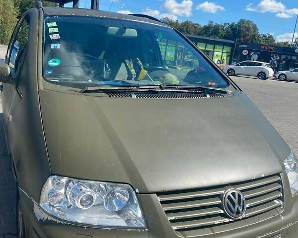 Фольксваген Шаран 2001 в Житомире на Automoto.ua Зеленый Фольксваген Шаран, объемом двигателя 1.9 л и пробегом 430 тыс. км за 2300 $, фото 1 на Automoto.ua