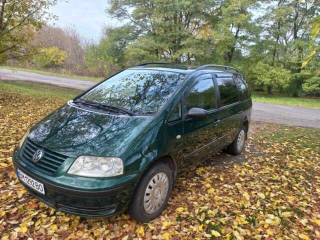 Зеленый Фольксваген Шаран, объемом двигателя 1.9 л и пробегом 347 тыс. км за 6000 $, фото 1 на Automoto.ua