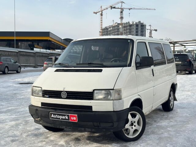 Білий Фольксваген T4 (Transporter) пасс., об'ємом двигуна 2.5 л та пробігом 387 тис. км за 5290 $, фото 1 на Automoto.ua