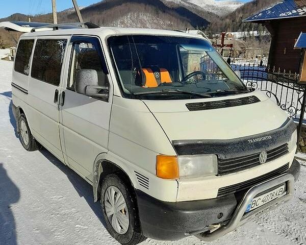 Білий Фольксваген T4 (Transporter) пасс., об'ємом двигуна 2.5 л та пробігом 410 тис. км за 5300 $, фото 1 на Automoto.ua