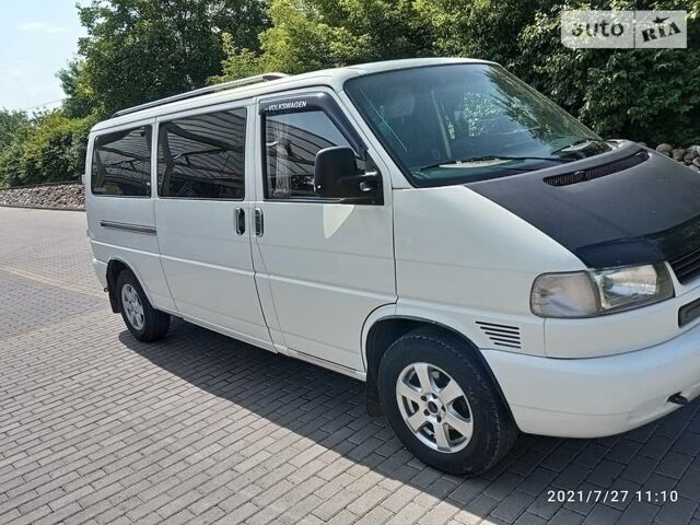 Білий Фольксваген T4 (Transporter) пасс., об'ємом двигуна 2.5 л та пробігом 36 тис. км за 8000 $, фото 1 на Automoto.ua