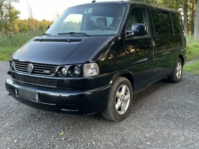 Чорний Фольксваген T4 (Transporter) пасс., об'ємом двигуна 2.5 л та пробігом 300 тис. км за 2440 $, фото 1 на Automoto.ua