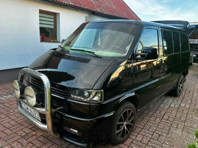 Чорний Фольксваген T4 (Transporter) пасс., об'ємом двигуна 2.5 л та пробігом 300 тис. км за 1200 $, фото 1 на Automoto.ua