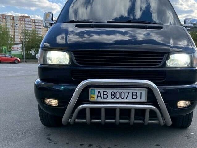 Чорний Фольксваген T4 (Transporter) пасс., об'ємом двигуна 2.5 л та пробігом 95 тис. км за 4600 $, фото 1 на Automoto.ua