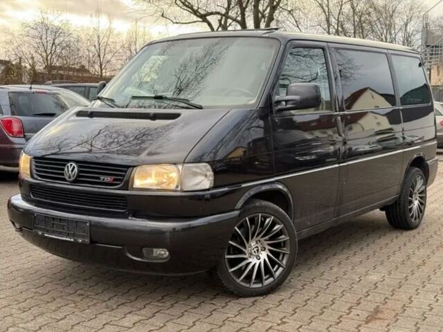 Чорний Фольксваген T4 (Transporter) пасс., об'ємом двигуна 2.5 л та пробігом 208 тис. км за 48 $, фото 1 на Automoto.ua