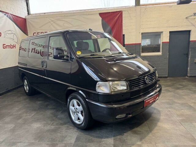 Чорний Фольксваген T4 (Transporter) пасс., об'ємом двигуна 2.5 л та пробігом 222 тис. км за 1500 $, фото 1 на Automoto.ua