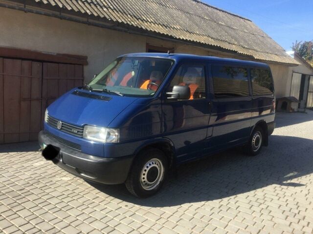 Синій Фольксваген T4 (Transporter) пасс., об'ємом двигуна 2.5 л та пробігом 336 тис. км за 7000 $, фото 1 на Automoto.ua