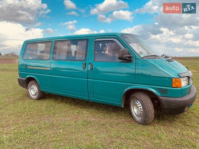 Зелений Фольксваген T4 (Transporter) пасс., об'ємом двигуна 1.9 л та пробігом 320 тис. км за 7000 $, фото 1 на Automoto.ua