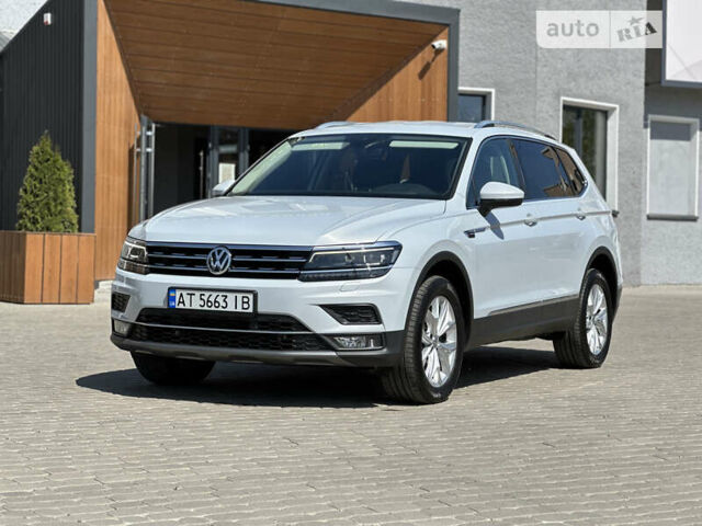 Белый Фольксваген Tiguan Allspace, объемом двигателя 2 л и пробегом 219 тыс. км за 28500 $, фото 1 на Automoto.ua