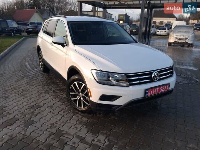 Білий Фольксваген Tiguan Allspace, об'ємом двигуна 1.97 л та пробігом 130 тис. км за 17800 $, фото 1 на Automoto.ua