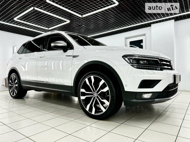 Белый Фольксваген Tiguan Allspace, объемом двигателя 2 л и пробегом 189 тыс. км за 29900 $, фото 1 на Automoto.ua