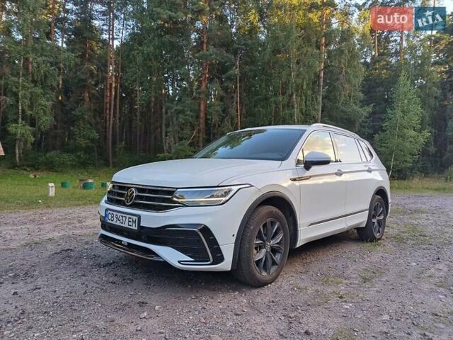 Белый Фольксваген Tiguan Allspace, объемом двигателя 2 л и пробегом 20 тыс. км за 32500 $, фото 1 на Automoto.ua