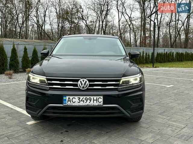 Черный Фольксваген Tiguan Allspace, объемом двигателя 1.98 л и пробегом 271 тыс. км за 16499 $, фото 1 на Automoto.ua