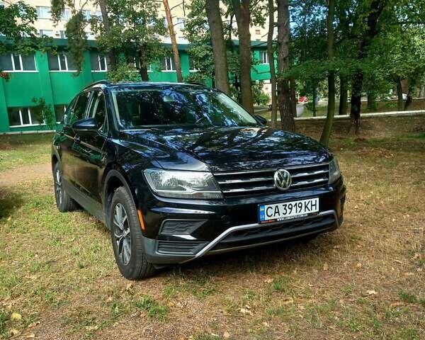 Черный Фольксваген Tiguan Allspace, объемом двигателя 2 л и пробегом 194 тыс. км за 20000 $, фото 1 на Automoto.ua