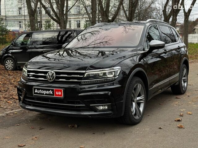 Черный Фольксваген Tiguan Allspace, объемом двигателя 2 л и пробегом 180 тыс. км за 30540 $, фото 1 на Automoto.ua